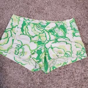 Lilly Pulitzer Green and White Floral Stretch Cotton Shorts